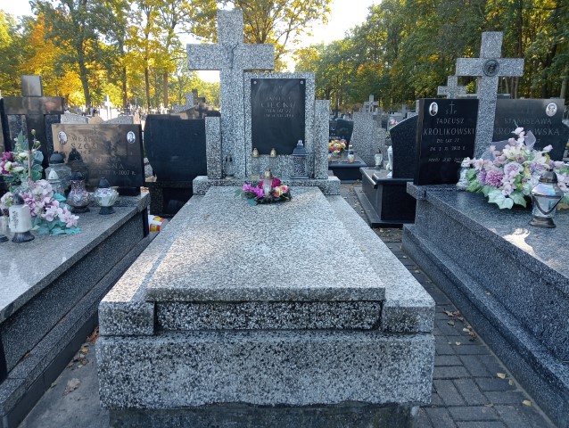 Grób Marian Ciećko