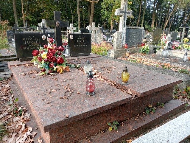Grób Aleksander Turlej
