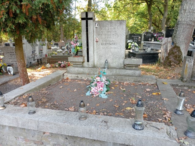 Grób Wincenty Nartowski